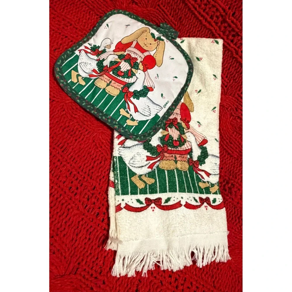 Vintage B&D Christmas Kitchen Towel n  Potholder Set Bunny Geese Country Holiday